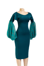 Load image into Gallery viewer, POKAGREN – Green knee length scuba dress with long sleeves