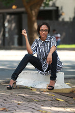 Load image into Gallery viewer, ZOE BLACK AND WHITE SHIRT DRESS- Three quarter sleeve shirt dress